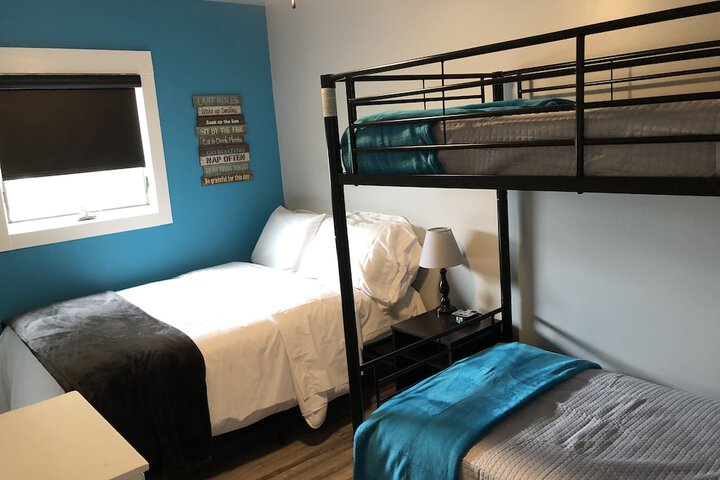 2 Queen Beds Connecting Rooms Lakeside (38 of 50)