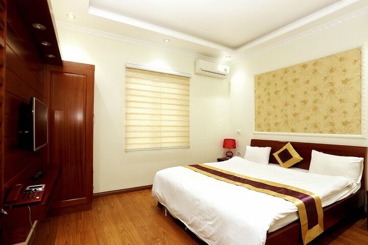 Room 4 of 22