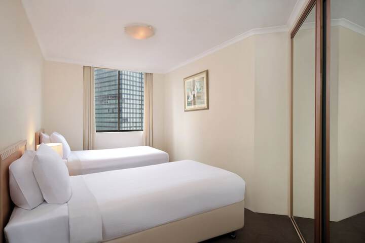 Room 12 of 51
