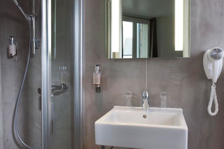 Clean Restrooms