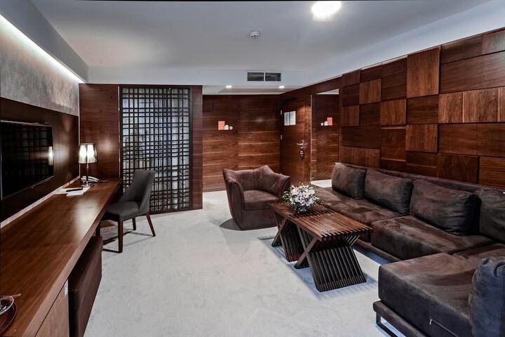 Room 14 of 73