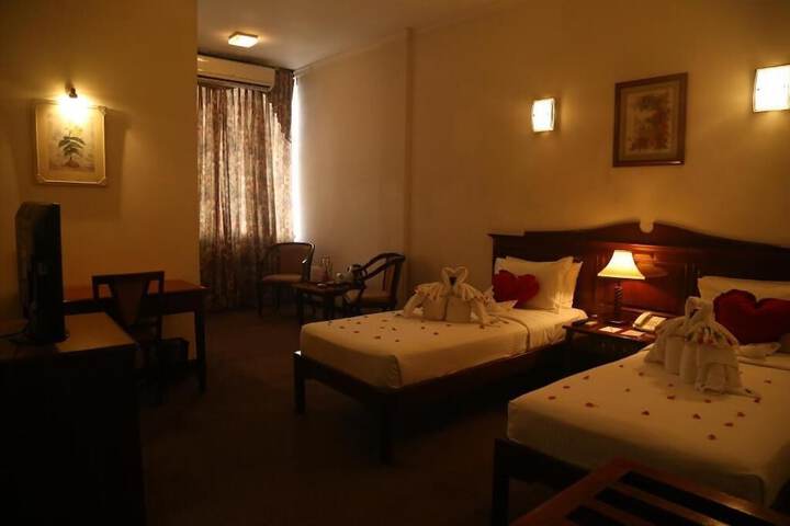 Room 11 of 51