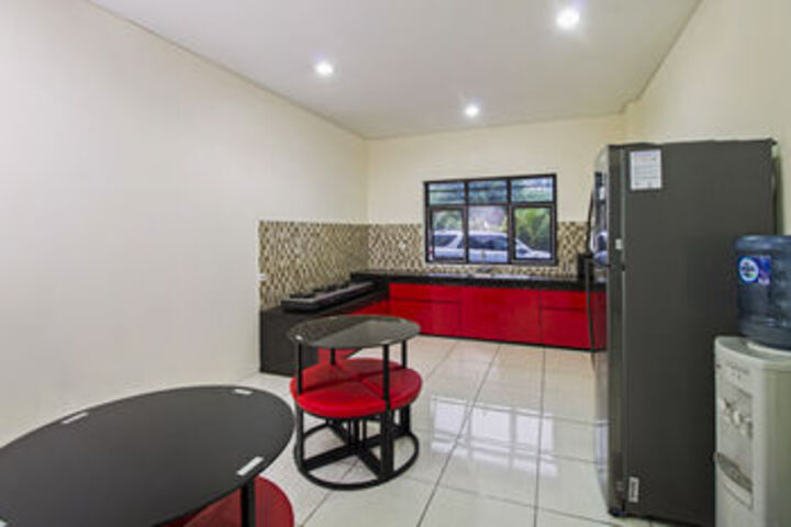Dining Photos