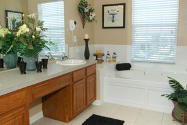 Room 2 of 36
