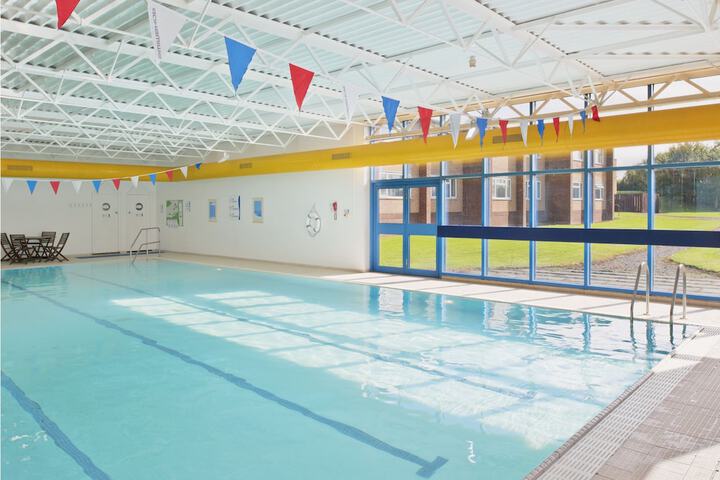 Pool Hotel