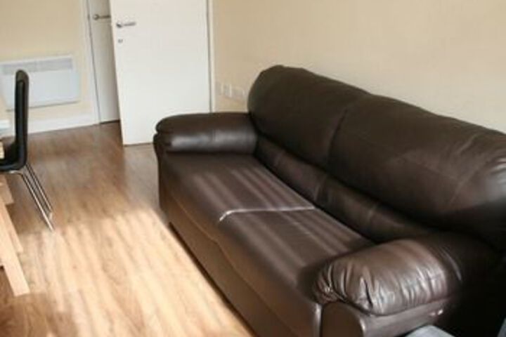 Room 34 of 42