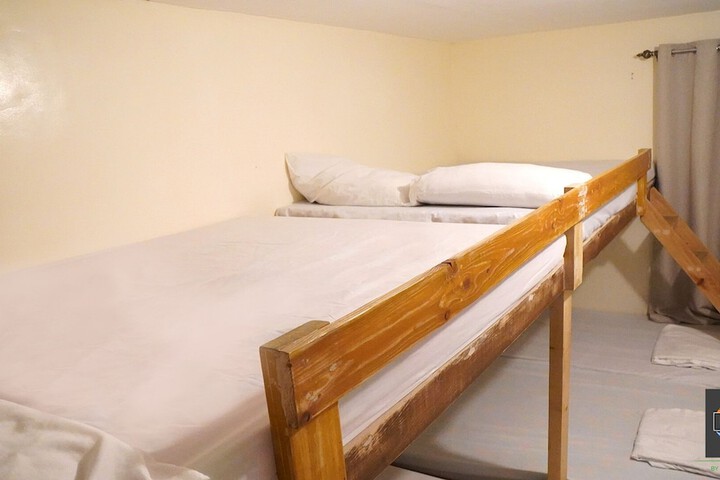 Room 7 of 56