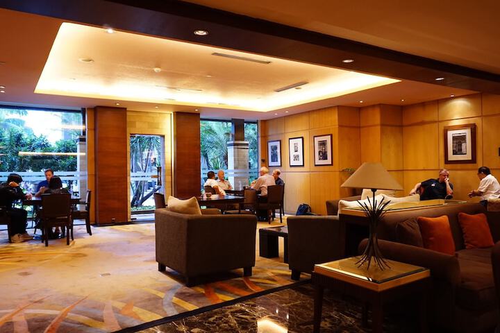 Entrance & Lobby
