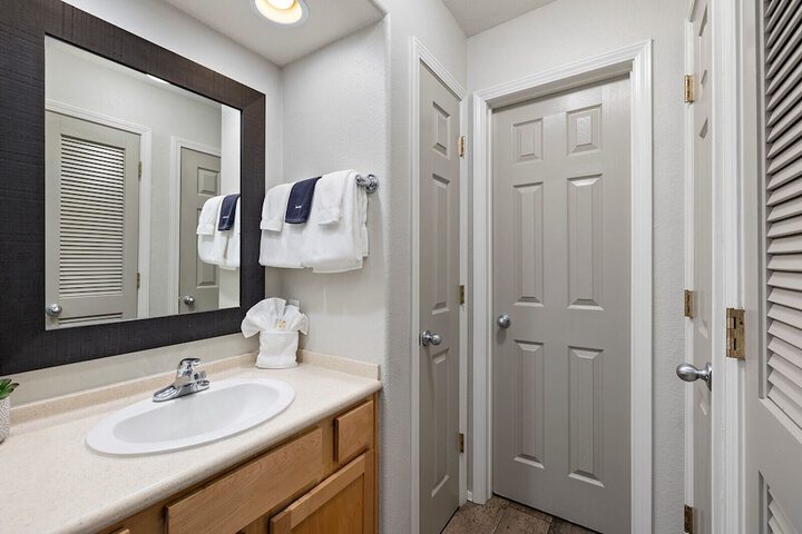 Room 144 of 220