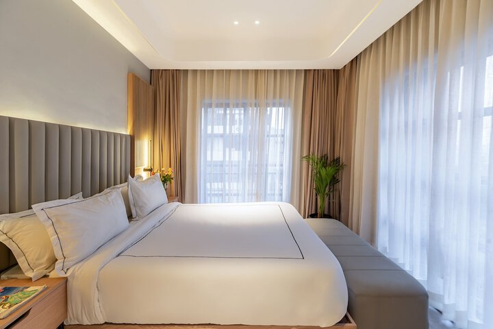 Room 16 of 60
