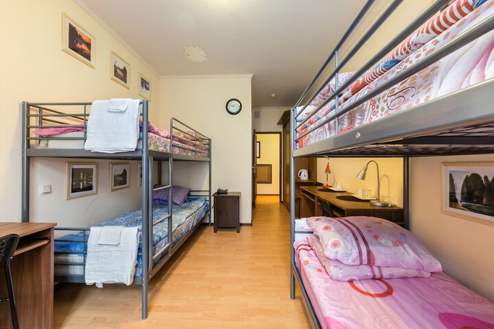 Room 10 of 41