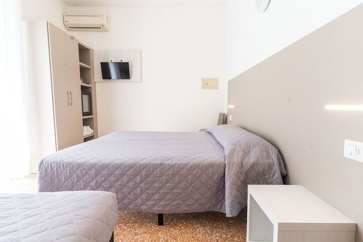 Room 38 of 71