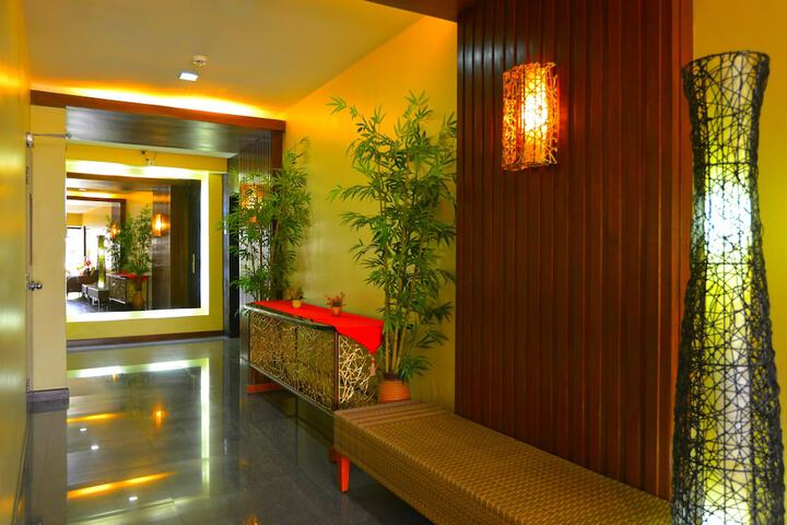 Hotel Lobby