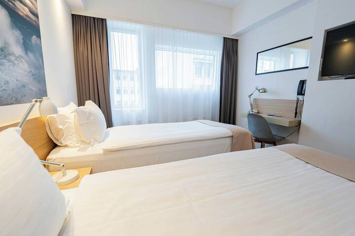 Room 16 of 31