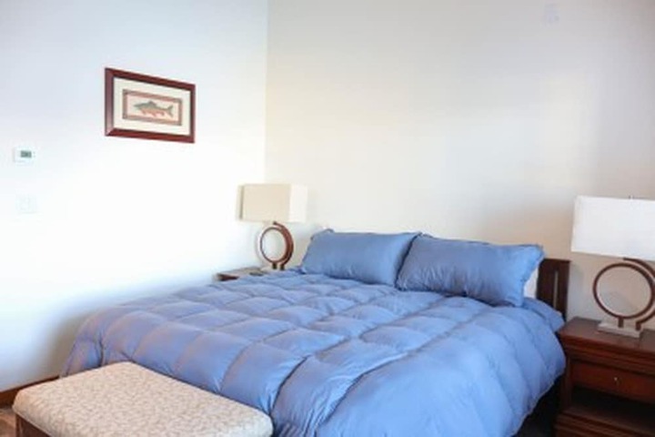 Room 2 of 7