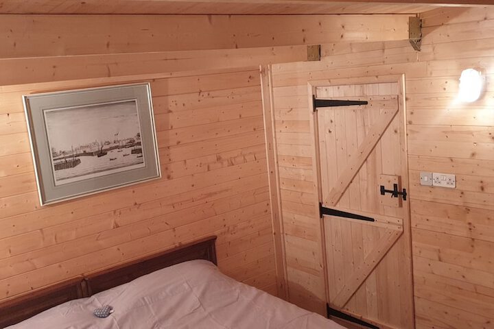 Room 2 of 13