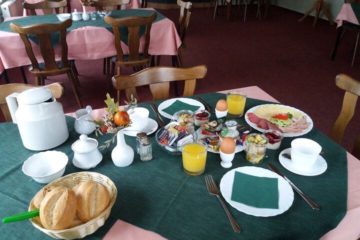 Breakfast/Coffee Service 35 of 65