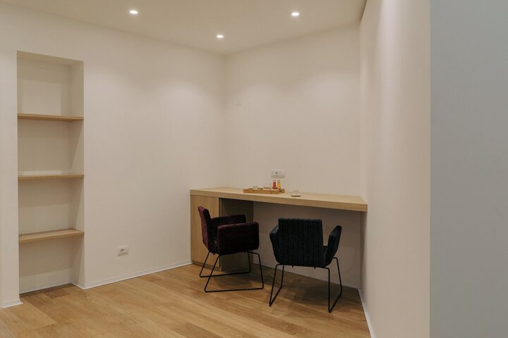 Room 26 of 66