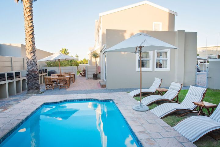 Hotel with Pool