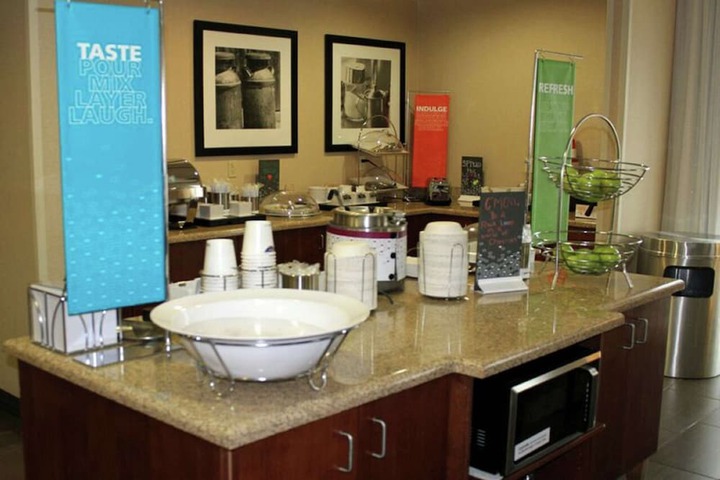 Breakfast area