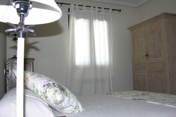 Room 8 of 40