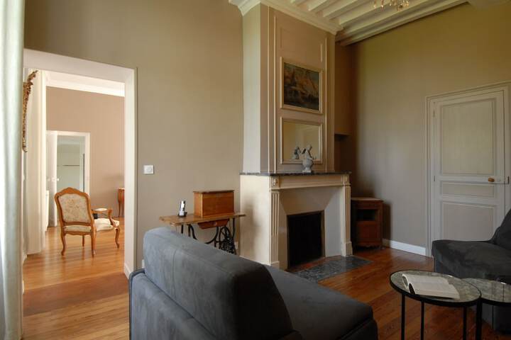 Room 10 of 75