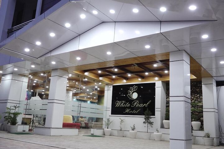 Hotel White Pearl