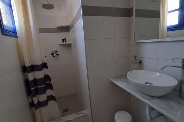 Room 37 of 46