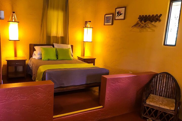 Room 4 of 31