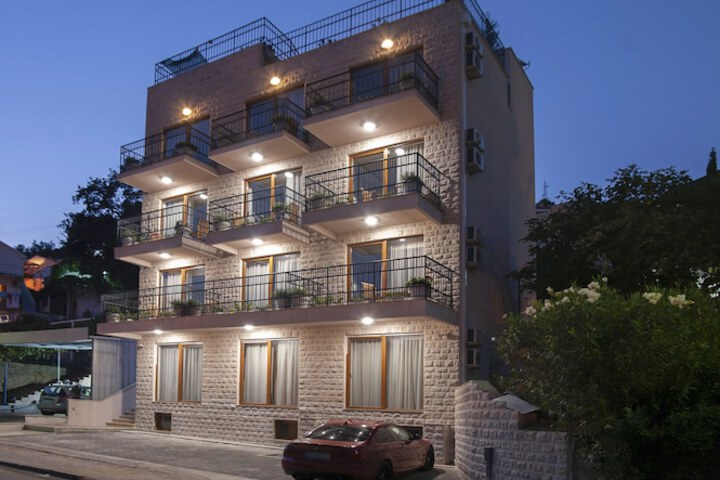 Hotel 65 of 71