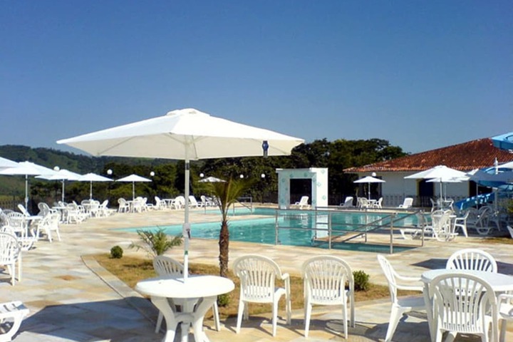 Pool 7 of 17