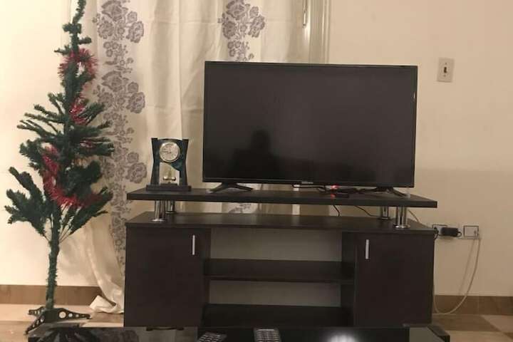 Room 12 of 15