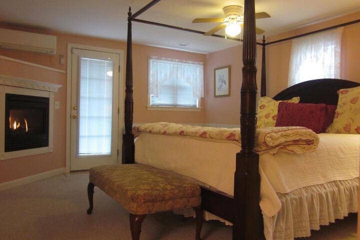 Room 5 of 40