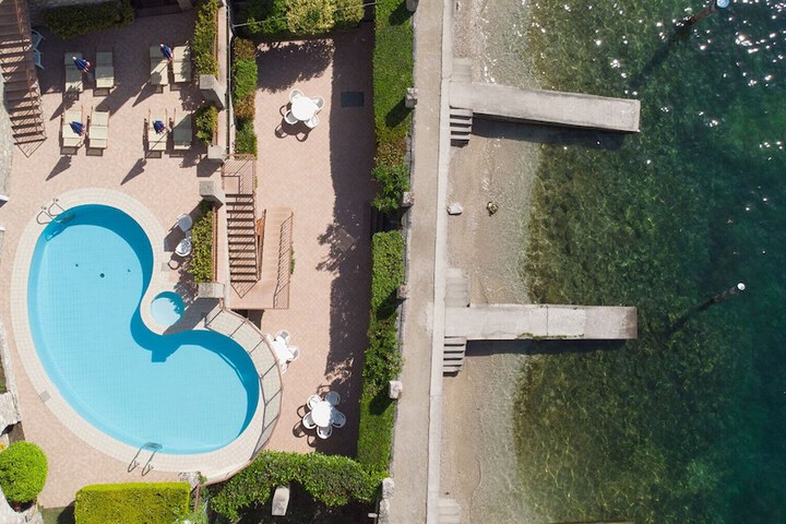 Pool 22 of 41