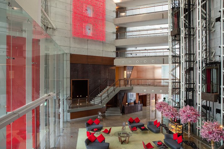 Guest Lobby