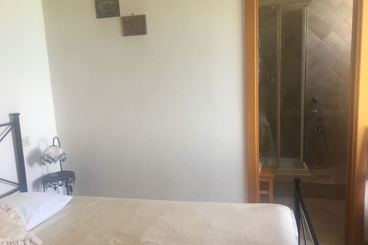 Room 3 of 40