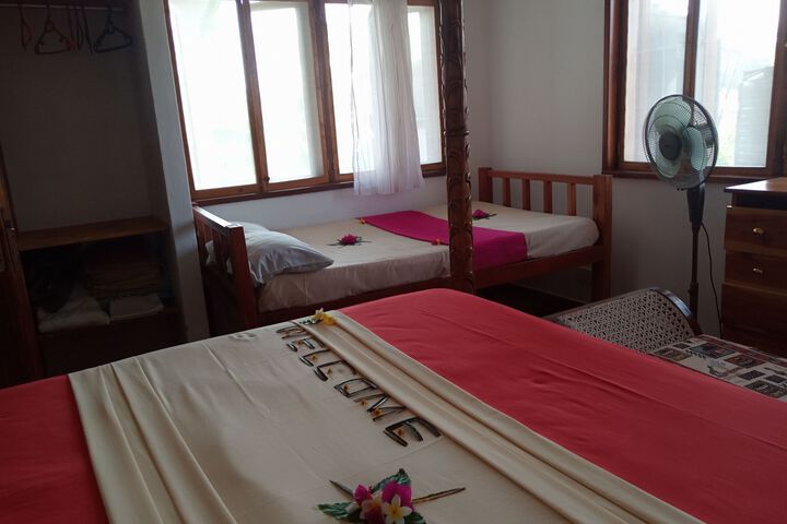 Room 4 of 6