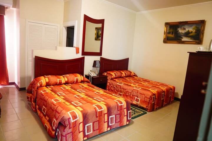 Room 9 of 17