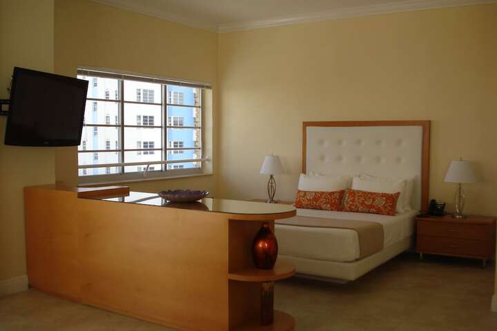 Room 10 of 129