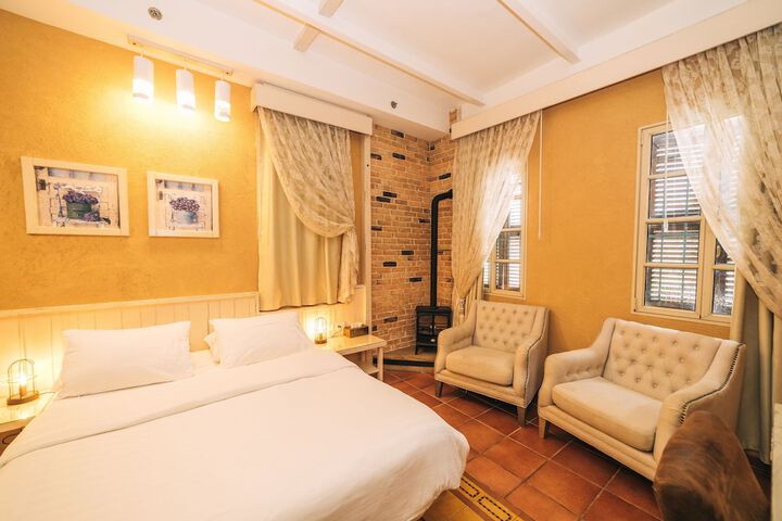 Room 10 of 67
