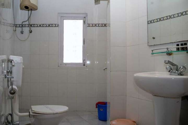 Room 21 of 27