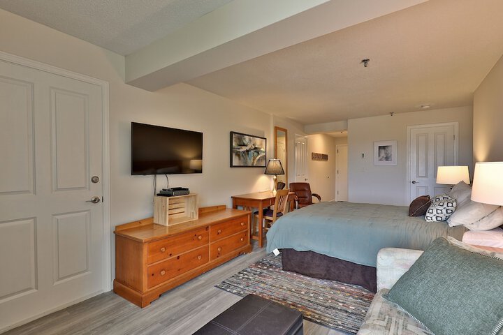Room 34 of 234