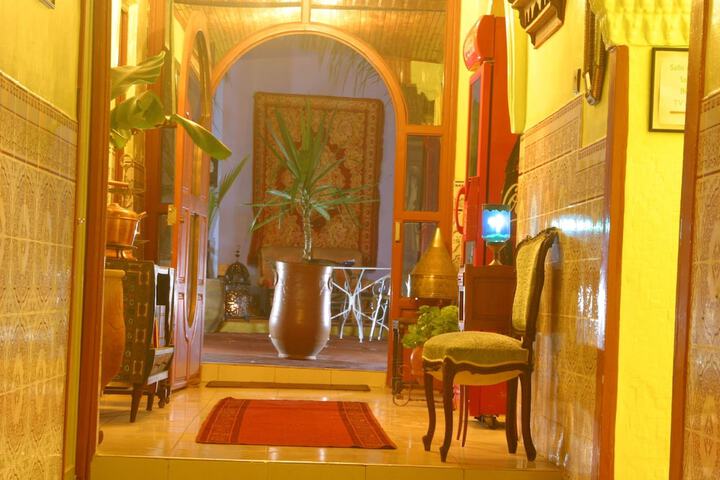 Ballroom/Hall 48 of 78