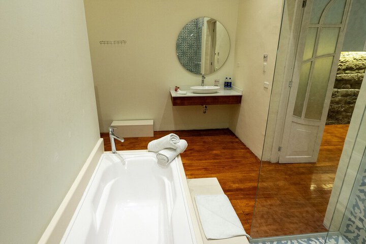 Room 20 of 29