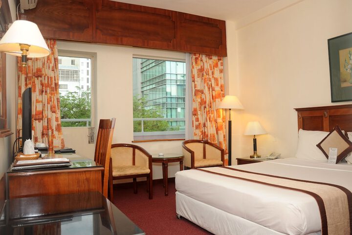 Room 14 of 29