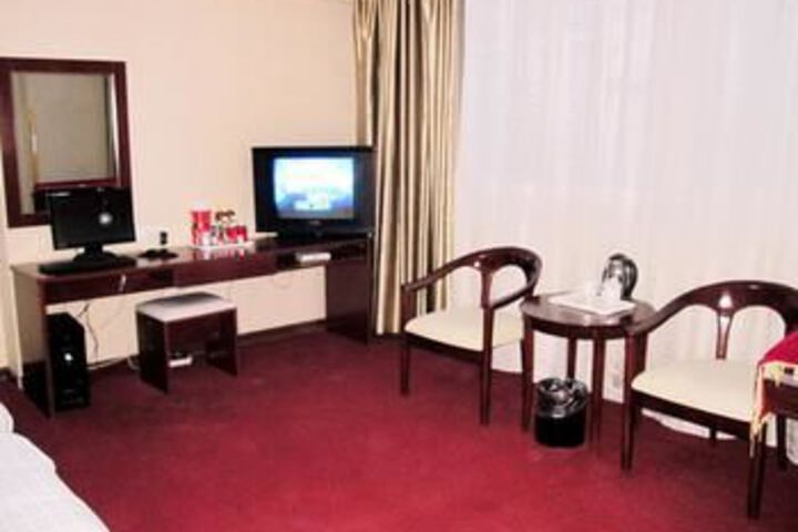 Room 2 of 4