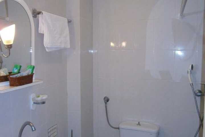 Bath Interior
