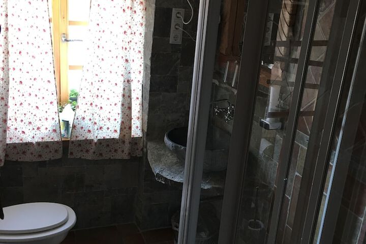 Room 57 of 102
