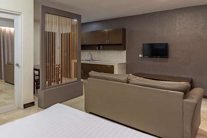 Room 8 of 58