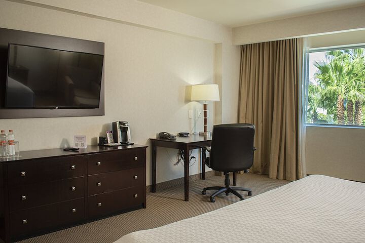 Room 20 of 175